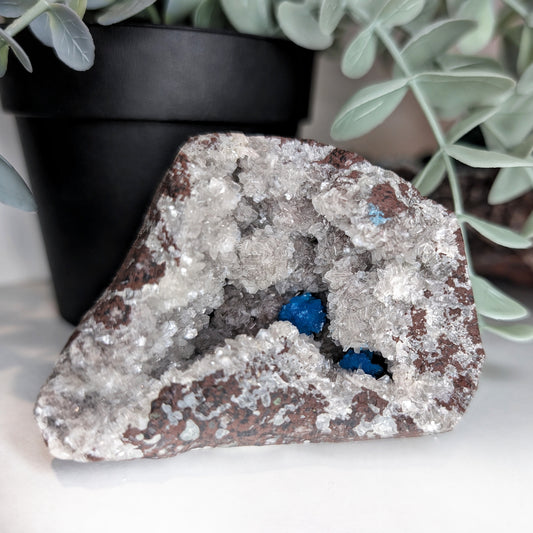 Pentagonite on Heulandite