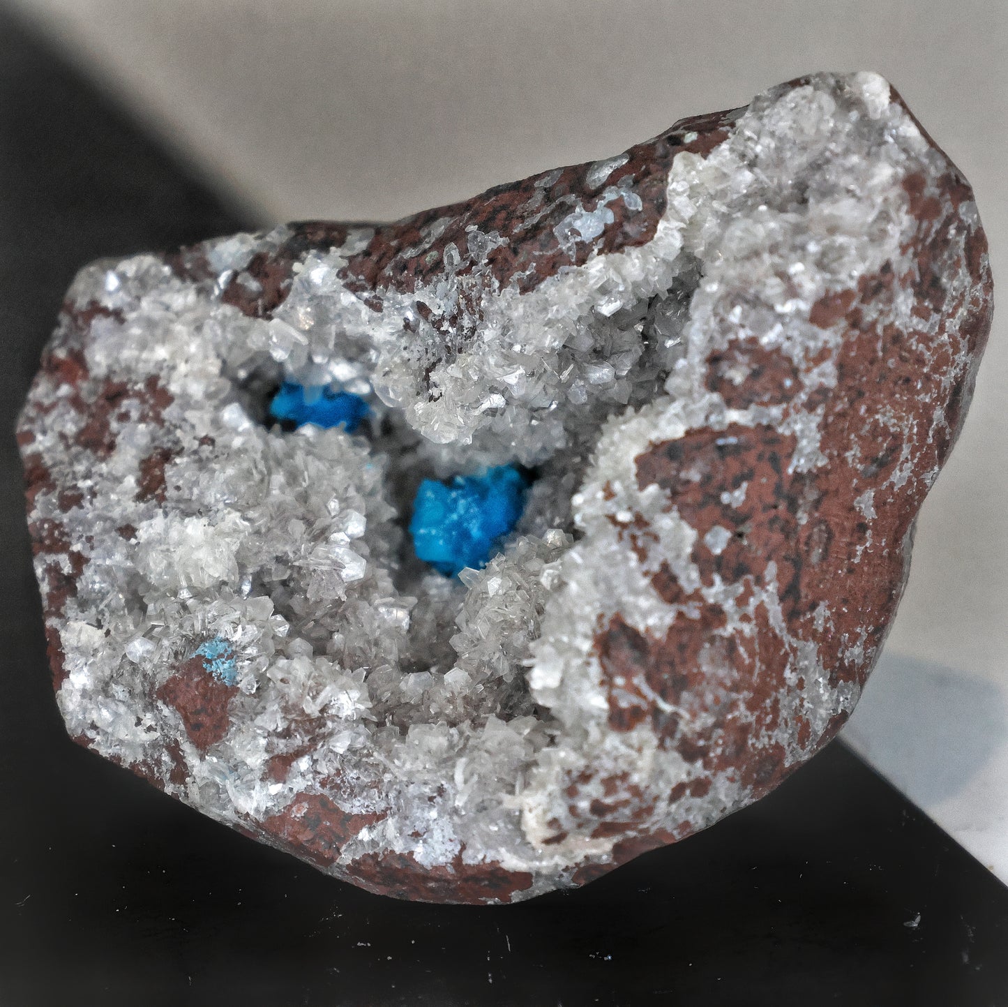 Pentagonite on Heulandite